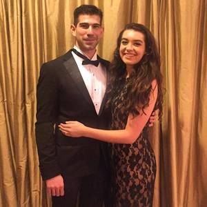 Meet your Posher, Val